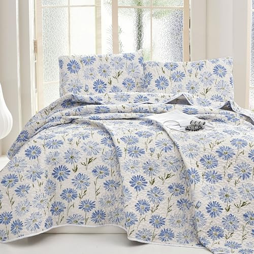 WHWODIDE Boho Floral Quilt Set Lightweight Microfiber Bedspread Coverlet, Soft All Season Bedding with 2 Pillow Shams, Vintage Botanical Daisy Blue Flower Pattern (Daisy Blue, King) | Breathable