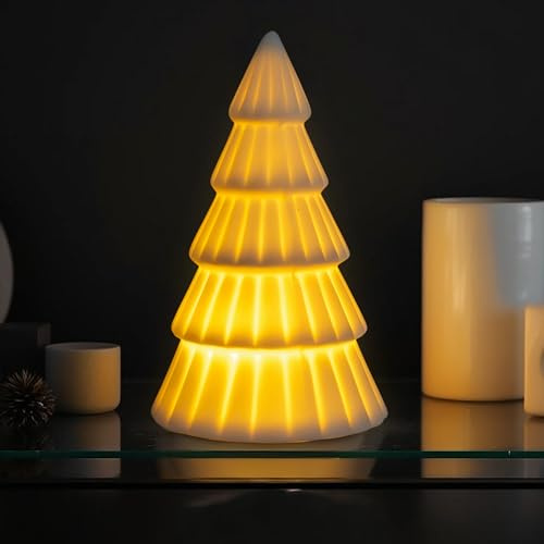 Spetebo LED Porzellan Weihnachtsbaum matt weiß batteriebetrieben - 16 cm - Keramik Deko Tannenbaum warmweiß beleuchtet zum Hinstellen - Lichterbaum Weihnachten Advent Tisch Beleuchtung Stimmungslicht
