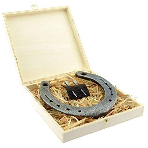 4you Design Echtes Hufeisen in Holz-Geschenkschachtel Auto – 2 Hufeisennägel zum befestigen – Hochzeitsgeschenk für Paare, Freunde, Familie – Glücksbringer Brautpaar - 17x17x3,5cm
