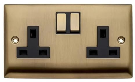 Britelite Double Switched Plug Socket, Antique Brass, 13A | Type g UK wall outlet; 13 amp steel made electrical hardware for home décor; steel construction.