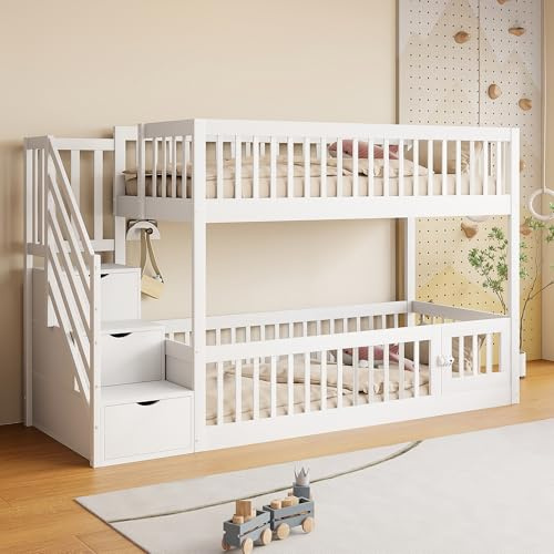 TOBIDOEN Etagenbett Kinderbett 90x200 cm mit Sicherheitstreppe und Stauraum, Staufächer im Treppenhaus, Stauraumbett mit Holzbauweise, Sicher Platzsparend für Kinder & Jugendliche, Weiß