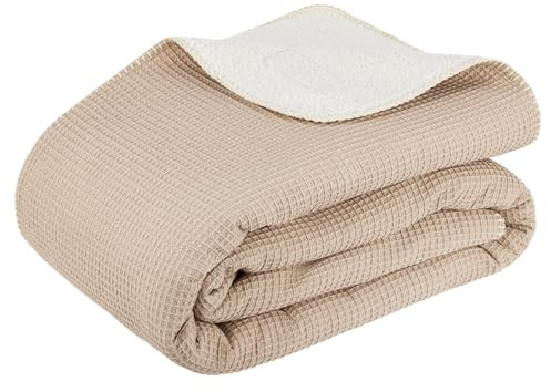 BOHORIA® Kuscheldecke Soft Waffle 110x170cm | Winterdecke flauschig für Sofa, Sessel & Bett | Baum-Wolldecke Sofadecke Wohndecke (Sepia, 110 x 170 cm)