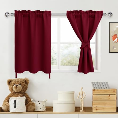 DWCN Tende natalizie per camera da letto e soggiorno, oscuranti, termiche, per finestre piccole, 76 x 61 cm, bordeaux, 2 pannelli