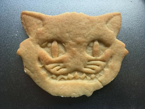 Cheshire Cat Smiling 3D Printed Cookie Cutter Stamp Baking Biscuit Shape Tool
