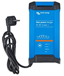 Victron Energy Blue Smart Batterie Ladegerät 12-Volt 20 Ampere 230V - Autobatterie Ladegerät - Batterieerhaltungsgerät und Desulfator - IP22 Geschützt - Bluetooth - 3 Ausgänge - CEE 7/7