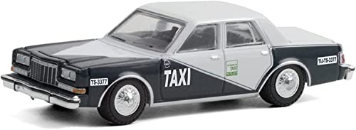 GreenLight 1:64 1984 Dodg&e Diplomat - Tijuana, Mexico Taxi (Hobby Exclusive) 30200 [Versand aus Kanada]