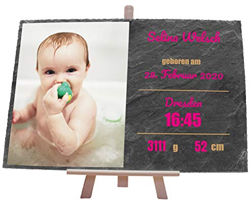 wandmotiv24 Personalisierbare Schiefertafel als Geschenk zur Geburt, 30 x 20 cm, Staffelei, Foto und Geburtsdaten, Erstausstattung Baby-Zimmer, Geschenke für Eltern, Schwangerschaft, Mädchen M0403