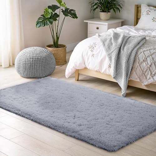 BEIMO Small Fluffy Faux Fur Bedside Rug 50x80cm, Soft Shaggy Rugs for Bedroom, High Pile Rugs, Non Shedding Plush, Solid Colour Shaggy Rug for Living Room, Grey