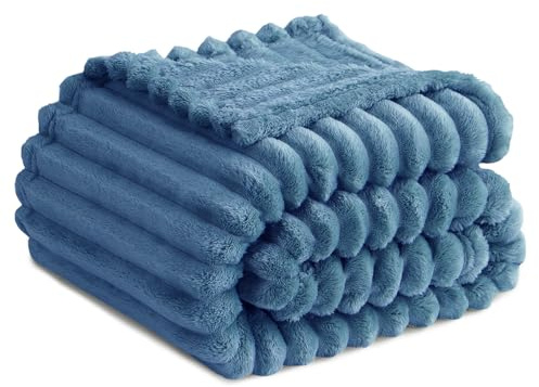 RUIKASI Kuscheldecke Flauschig Decke Himmelblau - 150x200cm Fleecedecke Sofadecke Couchdecke für Wohnzimmer Deko Tagesdecke Blanket, Weiche Wolldecke Warme Korddecke als Wohn- & Kuscheldecken