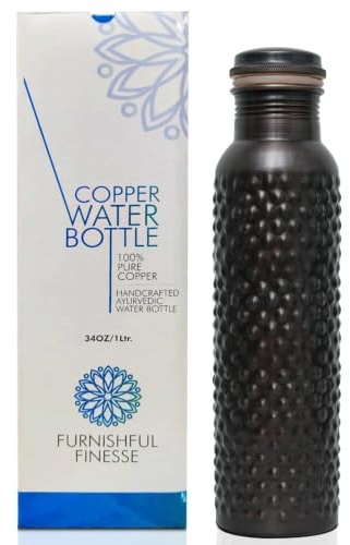 FURNISHFUL FINESSE 32-Unzen-Flasche aus reinem Kupfer mit Tragetasche, 1-Liter-Kupferwasserflasche für Büro, Yoga, Sport – (antik-Finish) – 1 Stück