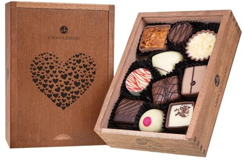 CHOCOLISSIMO - Regalo D'amore - 10 Cioccolatini Fini in Scatola di Legno - Regalo di Cioccolato Con Motivo A Cuore - Con Alcol - Idea Regalo per Anniversario, Donna, Uomo, Regalo di San Valentino