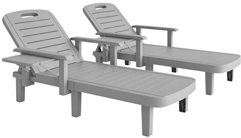 Outsunny Set 2 Lettini Prendisole con Schienale Regolabile su 5 Posizioni, Tavolino e Braccioli Ergonomici, Sdraio da Giardino in Polipropilene Impermeabile, 79x158x88 cm, Grigio Chiaro