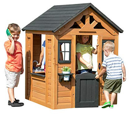 Backyard Discovery Spielhaus Sweetwater aus Holz | Outdoor Kinderspielhaus für den Garten inklusive Zubehör | Gartenhaus für Kinder mit Fenstern in Braun & Schwarz