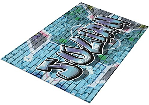timalo® Cooler Gamer Teppich mit Namen für Jungen | Personalisierbarer Kinderteppich mit Wunschname Gaming Fußmatte Deko Kinderzimmer Graffiti | carpet-gamer-140x90-27