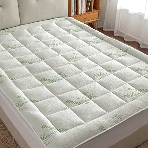 Threads For Bed Cubrecolchón doble pequeño con funda de bambú suave, protector de colchón refrescante y agradable a la piel con falda elástica profunda que se ajusta a un máximo de 22 pulgadas,