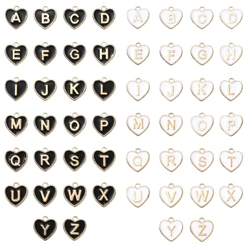 SUNNYCLUE 1 Box 52 Stück 26 Stile Alphabet Herzanhänger Emaille Buchstabenanhänger Metall AZ Schwarz Weiß Gold Valentinstag Liebe Römische Initialenanhänger Für Die Schmuckherstellung DIY Basteln Hals