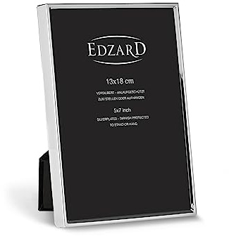 EDZARD Bilderrahmen Otto (Foto 13x18 cm) versilbert anlaufgeschützt | Silberrahmen für Fotos 13x18 cm, Samtrücken, 2 Aufhänger, zum Stellen und Hängen, Fotorahmen, Portraitrahmen