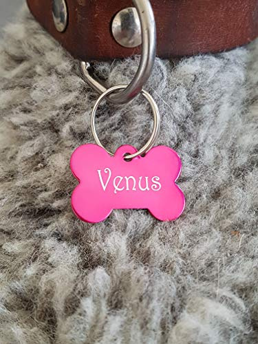 Gravuren.store 2 Stück Hundemarken Knochen Adressanhänger aus Aluminium, mit beidseitiger Lasergravur, 31mm X 21mm (Violett)