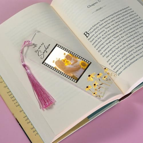 Drawelry Personalisiert Lesezeichen mit Namen Geburtsblume Gravur Bunte Quaste Anhänger Lesezeichen Individuelle Acrylglas Bookmarks für Frauen Mädchen Kinder Valentinstag Geburtstags Geschenke (C1)