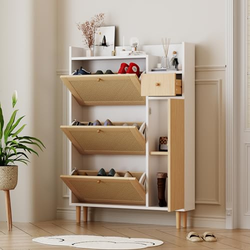 Merax Schuhkipper Schmal, Holzwerkstoff Schuhschrank aus Rattan, Schuhregal mit 3 Klappenschubladen, mit Massivholzbeinen und Griffen, B90/H125/T17 cm, White+Natur