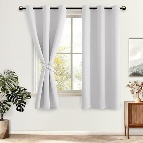 DWCN Vorhang Blickdicht Verdunkelungsvorhang mit Ösen Thermogardine Kurz | Grau Weiß, 137x117cm(HxB), Gardinen mit Ösen 2 Stücke Thermovorhang für Wohnzimmer Abdunkelnde Vorhänge Schlafzimmer