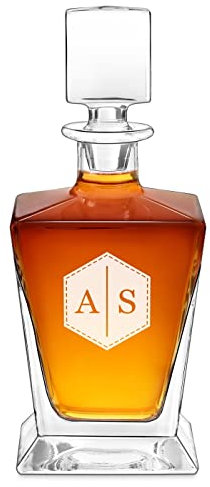 Maverton Whisky Dekanter mit Gravur 800 ml - graviertes Whiskykaraffe mit Namensgravur für Männer - Whiskyflasche für Whisky Genießer - Whiskey Glaskaraffe - Sechseck