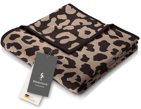 biederlack® flauschig-weiche Wohndecke Leo Soft, Sofadecke in 150x200 cm | Made in Germany, Kuscheldecke aus Baumwollmischgewebe, Couch-Decke mit Leoparden-Muster, OEKO-TEX Made in Green, Leo-Decke