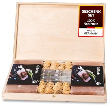 *GRILLGUT* Salzstein (2x) mit 3 Taschenmühlen *Steakgewürz, Bio Pfeffer, Kräuter Saltini's* und 8 Stück ökologischen Grillanzünder in Geschenk-Holzbox zum Grillen – für einen besonderen Geschmack