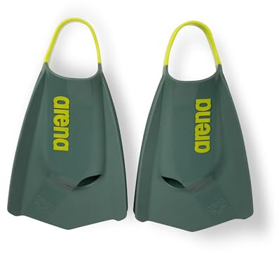 ARENA Powerfin Pro II Schwimmbad-Trainingsflossen, Schwimmflossen für Erwachsene, Flossen aus 100% Silikon, Komfortable Kurzflossen für das Schwimmbad