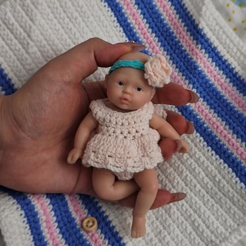 MYREBABY 11,4 cm große Mini-Babypuppen, Silikon-Baby-Mädchen Anne, realistische Babypuppen für Neugeborene, Silikon, Ganzkörper-Zubehör mit Fütterungszubehör, 2