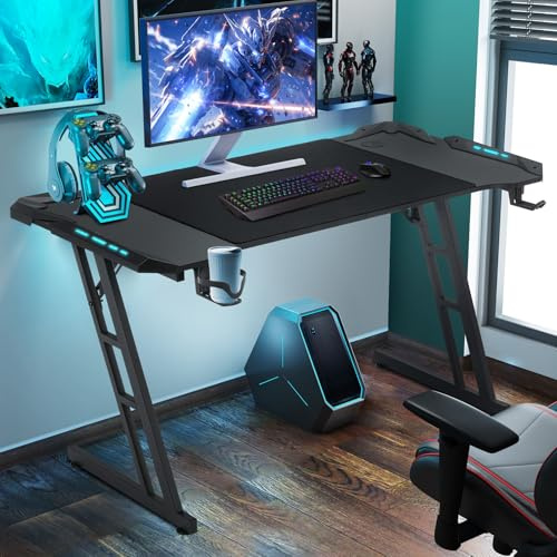 Alpstorm Gaming Tisch 120x60,Gaming Schreibtisch mit LED,Schreibtisch mit Kohlefaseroberfläche, Stabiler Z-Rahmen PC Tisch mit Kopfhörerhaken & Getränkehalter, Schwarz