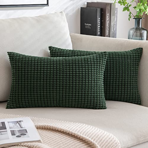 MIULEE Weihnachten Kissenbezug 30x50 Dunkelgrün Sofakissen Kordsamt Kissenbezüge Rechteckig Cord Dekokissen Kissenhülle Dekorativ Couchkissen Bezug Weich für Wohnzimmer Schlafzimmer 2er Set