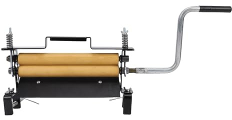 Luqeeg Portable Laundry Wringer, Heavy Duty Off Grid Laundry Wringer with High Density Rubber Rollers Removes 95% of Water Suitable for Car Washing, Camping, RV Trips