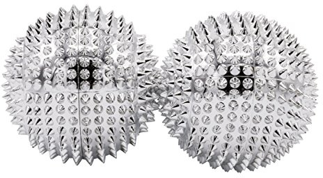 CHI-ENTERPRISE - zwei magnetische Massagekugeln - mittel | Faszienbälle zur selbsttherapeutischen Akupressur Behandlung | Inhalt: 2 Massagekugeln in silber, je 47 mm Durchmesser & 228 Akupressurnadeln