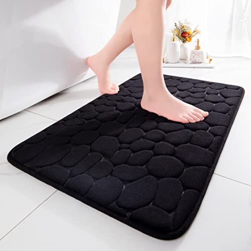 chakme - Tappeto da bagno in memory foam, motivo effetto pavimentazione con ciottoli, molto assorbente, particolarmente morbido e lavabile in lavatrice, 50 × 80 cm, nero