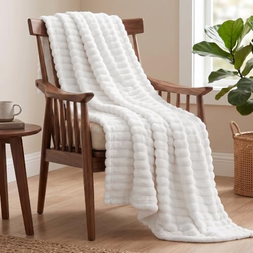 Utopia Bedding Fluffy Striped Fleece Blanket Off White Throw, 127x152 cm