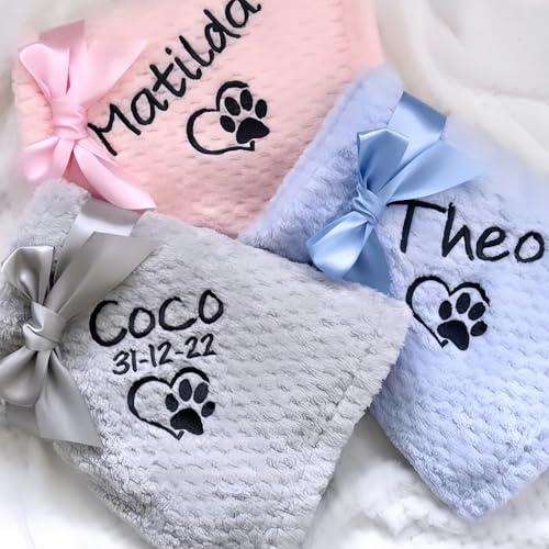 MEIEG Maßgeschneiderte Flanelldecke Für Hunde/Katzen, Personalisierte Haustierdecken Mit Namen, Besticktem Text/Symbol Bettdecken, Geschenke Für Tierliebhaber(70 * 100cm)