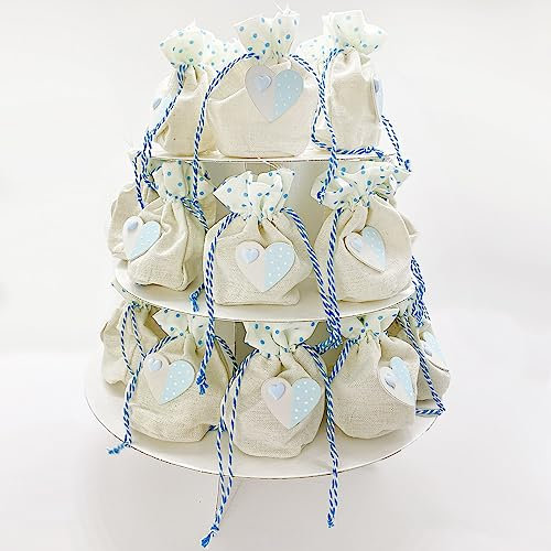 Doni Bomboniere Alzata in Cartone Bianco con sacchettini portaconfetti in Juta di Colore Avorio con Cuore in Legno Bianco e Celeste, Torta per Eventi Bambino (18 Pezzi)