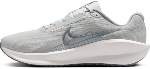 NIKE FD6476-006 Downshifter 13 Donna, Photon Dust/Mtlc Pewter-LT SMO EU 36.5