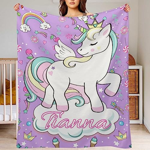 Cyiecweu Personalisierte Babydecke Kinderdecke mit Namen Individuelle Einhorn Decke für Mädchen Personalisierte Baby Decke Geschenke für Geburtstag Fleece Blanket for Room Decoration,125x150cm