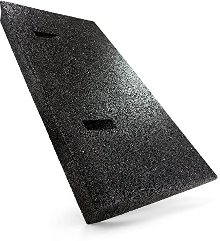 TOPRUBBER ® Bordsteinrampe 500x250x45 Bordstein Auffahrrampe aus Gummigranulat