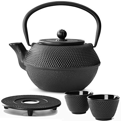 Bredemeijer Teekanne asiatisch Gusseisen Set schwarz 1.1 Liter mit Edelstahl Tee-Filter Sieb-Einsatz für losen Tee mit Untersetzer und Teebecher (2 Tassen)