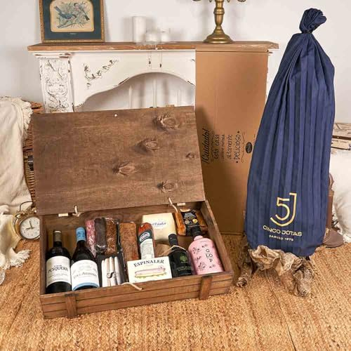 Lote de Navidad Colección Gourmet GOUR 500-25 Lote gourmet con paleta 5 Jotas, vinos Viña Ardanza y Pesquera, gin Glop Rosé, ibéricos, quesos curados y aceite premium en estuche de nogal