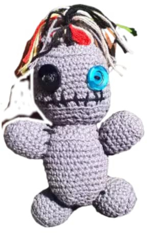 Voodoo Puppe - auf Wunsch mit Rassel - Baby - Seelentröster Talisman - NEU