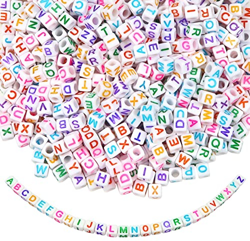 TOAOB 1000 Stück 6x6mm Acryl Buchstabenperlen Weiß Perlen mit Bunt Buchstaben A bis Z Würfelperlen für Schmuckherstellung