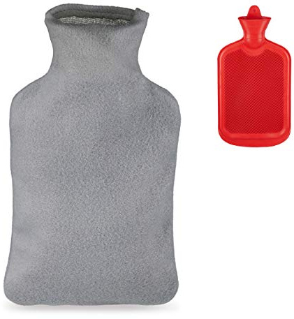 Relaxdays 2 x Wärmflasche mit Bezug, Flauschige Kuschelwärmeflasche, 1,5 Liter Bettflasche, geruchsneutraler Naturgummi, grau/rot