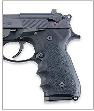 Beretta Gummigriffe für Pistolen der Serie 92/96/98. Verbessert den Griff und die Waffe, wodurch das Aussehen aggressiver Wird
