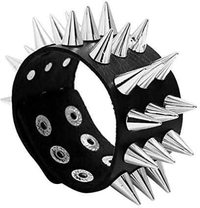 CAKEEYUM Brazalete con tachuelas de púas, pulsera de cuero punk para hombres y mujeres, color negro.