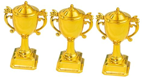 HOLIDYOYO 3 Stück Trophäen Kuchen Topper aus Kunststoff Bunte Cartoon Cupcake Dekoration für Wettbewerbs Party Nicht Essbarer Kucheneinsatz für Feier und Event