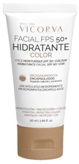 VICORVA - Hidratante y Protector Facial FPS50+ - Protección Solar Diaria de Rayos UVA/UVB - Vitamina E y Polímero Hidrolizado de Proteína de Trigo - Producto Vegano - 50ml (CON COLOR)